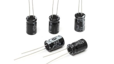 Алюмінієвий електролітичний конденсатор 25V 470uF 8*12мм (15785) Алюмінієвий електролітичний конденсатор 25V 470uF 8*12мм (15785)