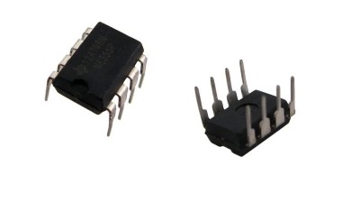 Мікросхема таймер NE555P DIP-8 (10609)