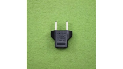Перехідник вилка 220В з американської на євро (10640)