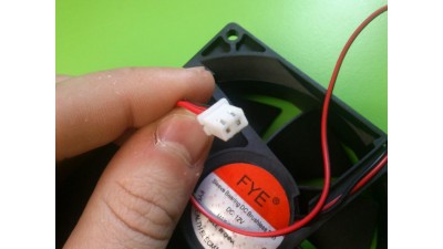 Вентилятор пластик 12V 0.2A 2.4W 9*9*2.5см 9025 (10669)