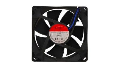 Вентилятор пластик 12V 0.2A 2.4W 8*8*2.5см 8025 (10670)