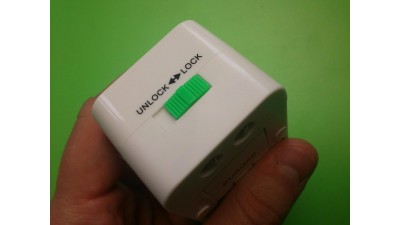 Мережевий дорожній універсальний адаптер розетки (10704)