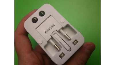 Мережевий дорожній універсальний адаптер розетки (10704)