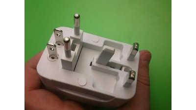 Мережевий дорожній універсальний адаптер розетки (10704)