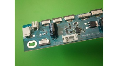 Універсальний LED інвертор 12pin 10-26V 15-24inch (10722)