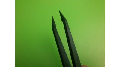 Пластиковий антистатичний гострий пінцет 93302 (11061)