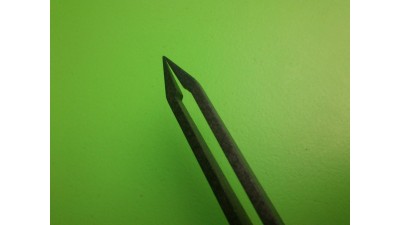 Пластиковий антистатичний гострий пінцет 93302 (11061)