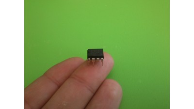Мікросхема EEPROM Atmel AT24C32-10PI-1.8 DIP-8 (11102)