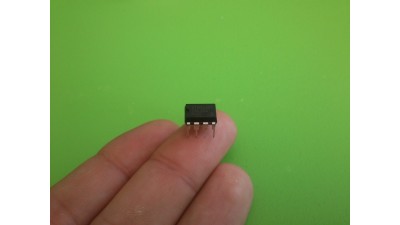 Мікросхема EEPROM Atmel AT24C32-10PI-1.8 DIP-8 (11102)