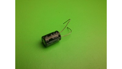 Конденсатор електролітичний 4.7uF 400V (11645)