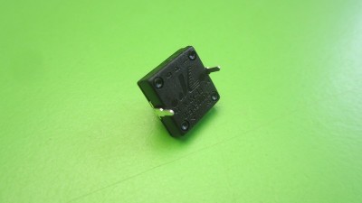 Кнопка з фіксатором в ліхтар LED CREE (11922)