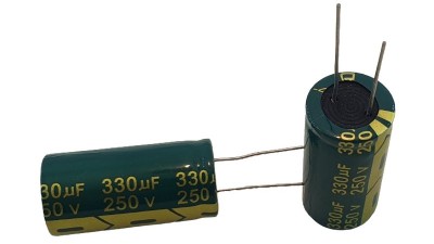 Електролітичний конденсатор 250V 330uF 18*35мм (14263)