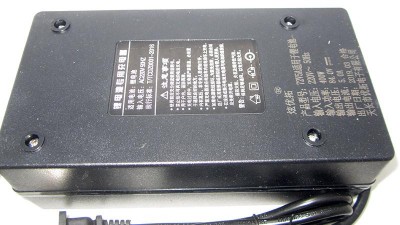 Зарядний пристрій блок живлення електровелосипеда 72V 5A (14333)