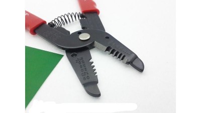 Багатофункціональний стриппер кримпер зачистки кабелю 0.9-5.5 HT-1041 (14459)