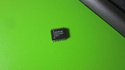 мікросхема MAX732CWE (14612)