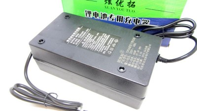 Блок живлення зарядний пристрій для літій-ферум 72V 5A (14938)