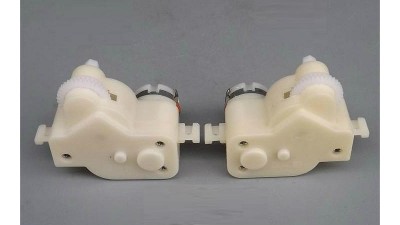 Пара мініатюрних двигунів з редукторами 6V 100об/хв (15044)