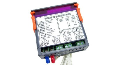 Цифровий терморегулятор термостат XH-W2030 з датчиком 220V (15093)