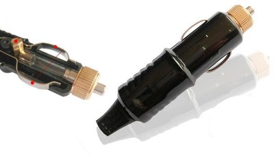 Універсальний штекер для прикурювача з запобіжником 20A (15164)