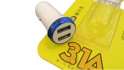 Автомобільний зарядний автозарядка 2*USB 5V 3.1A (15536)