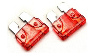 Автомобільний запобіжник стандартний 10A 32V (15618)