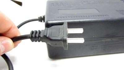 Блок живлення зарядний гіроскутера електросамокату 67.2V 2A номінал 60V 2A (15635)