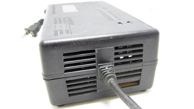 Блок живлення зарядний гіроскутера електросамокату 67.2V 2A номінал 60V 2A (15635)