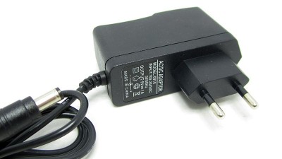 Блок живлення від мережі 9V 1A (16103)