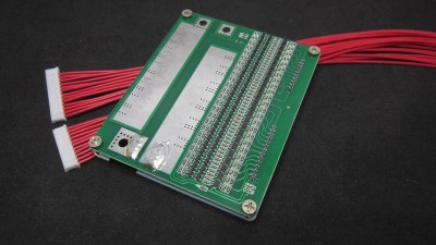 Плата захисту акумулятора з балансуванням BMS LiFePo 24S 72V 20A (16145)