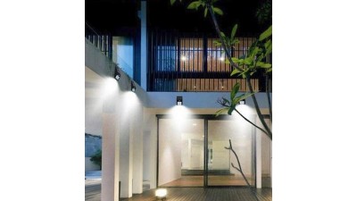 Вуличний світильник із сонячною панеллю і акумулятором 8*LED Hujovi (16229)