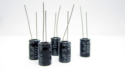 Електролітичний конденсатор 400V 5.6uF 8*12мм 10шт (16320)