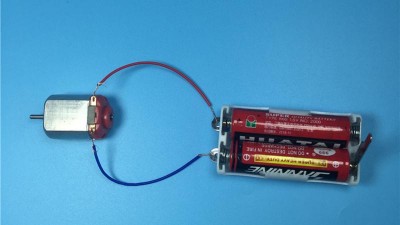 STEM-конструктор  робот-щітка  з електромеханічним  вібраційним приводом (16461)