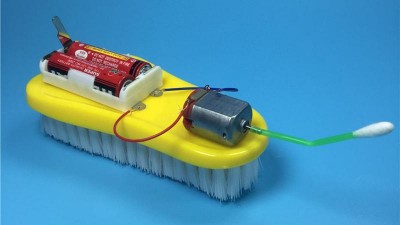 STEM-конструктор  робот-щітка  з електромеханічним  вібраційним приводом (16461)