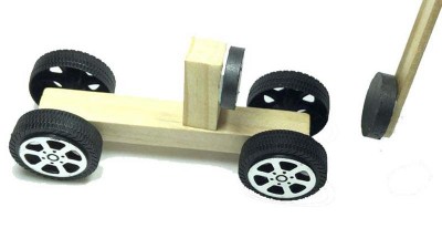 STEM-конструктор механічний рухомий візок , що приводиться в рух силою притягання чи відштовхування магнітів  (16467)
