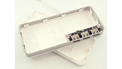 Power Bank на 5 банок 18650 5V 2A з ліхтариком і трьома USB (16580)