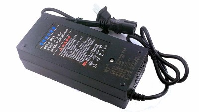 Зарядний пристрій для літієвої батареї 12V вихід 12.6V 10A CC-CV (16863)