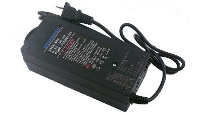 Зарядний пристрій для літієвої батареї 12V вихід 14.8V 10A CC-CV (16864)