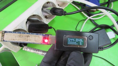 Зарядний пристрій зарядка для телефону 5V 1A білий колір (17126)