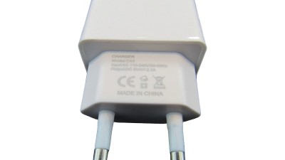 Зарядний пристрій швидка зарядка Maimi 5V 2.1A білий колір (17144)