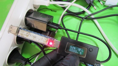 Зарядний пристрій швидка зарядка Maimi 5V 2.1A чорний колір (17145)