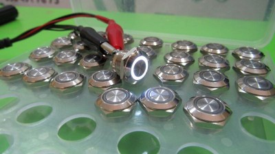 Кнопка антивандальна тактова без фіксації хром 12мм білий колір (18116)