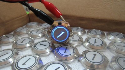 Кнопка антивандальна для ліфта без фіксації 1 поверх 19мм синій колір (18118)