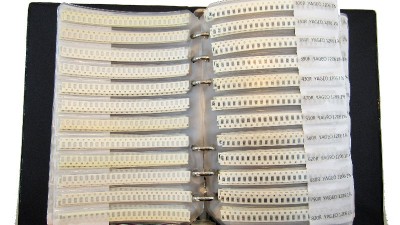 Набір резисторів у книжці 1206 170 видів по 50 штук тип 1% (18169)