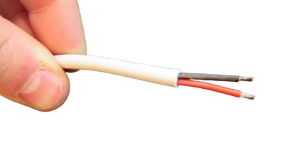 Штекер білий з кабелем DC тато 5.5*2.1мм 0.75мм 15см (18199)