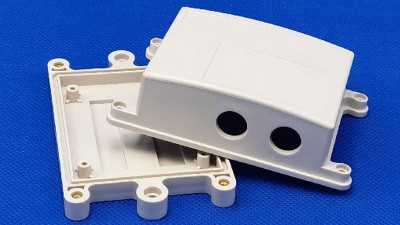 Пластикова розподільна коробка біла 1-12-1 110*67*39мм (18590)