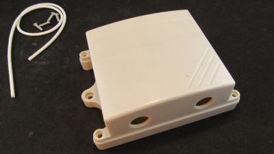 Пластиковий корпус 110*85*42мм з отворами (18629)