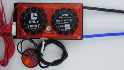 Плата захисту акумулятора Smart BMS Daly LiIon 10S 36V 80A Bluetooth (18840)