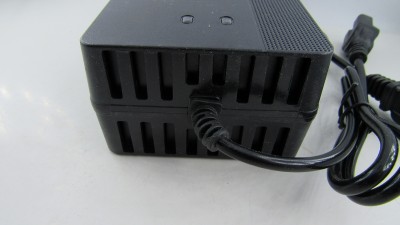 Зарядний пристрій кислотного акумулятора 60V 12Ah 60-74V 1.8A (18845)