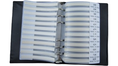 Набір SMD резисторів в книжці розмір 0402 170 номіналів по 50 штук (19017)