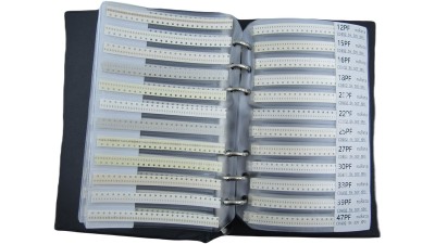Набір SMD конденсаторів в книжці розмір 0402 80 номіналів по 50 штук (19018)